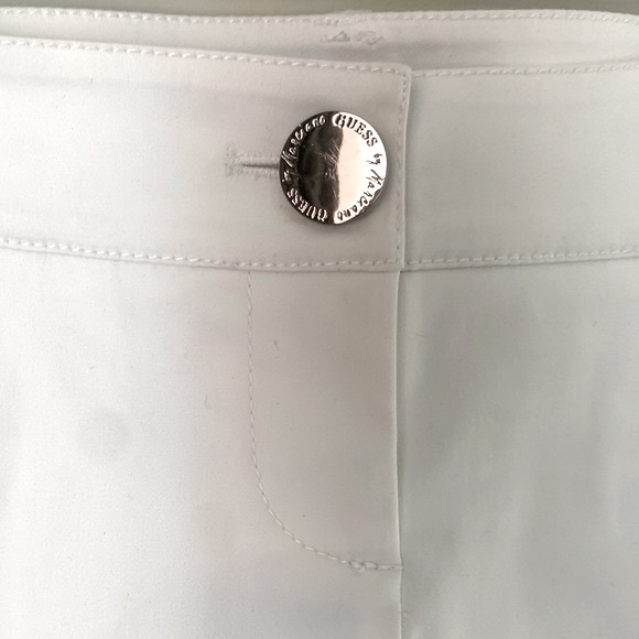 Guess by Marciano size 00 low rise white short, NWT - Picture 7 of 15